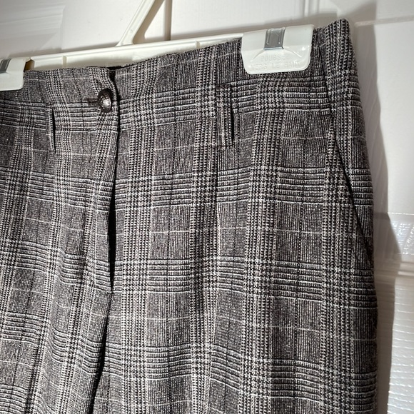 Apanage Collection black/grey micro plaid ladies pant. Size 6. Never worn - Picture 7 of 8
